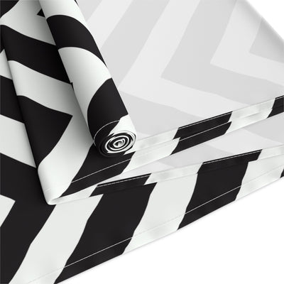 Elegant Black and White Stripe Table Runner - CEZBE
