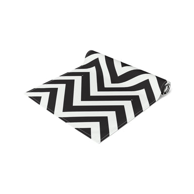 Elegant Black and White Stripe Table Runner - CEZBE