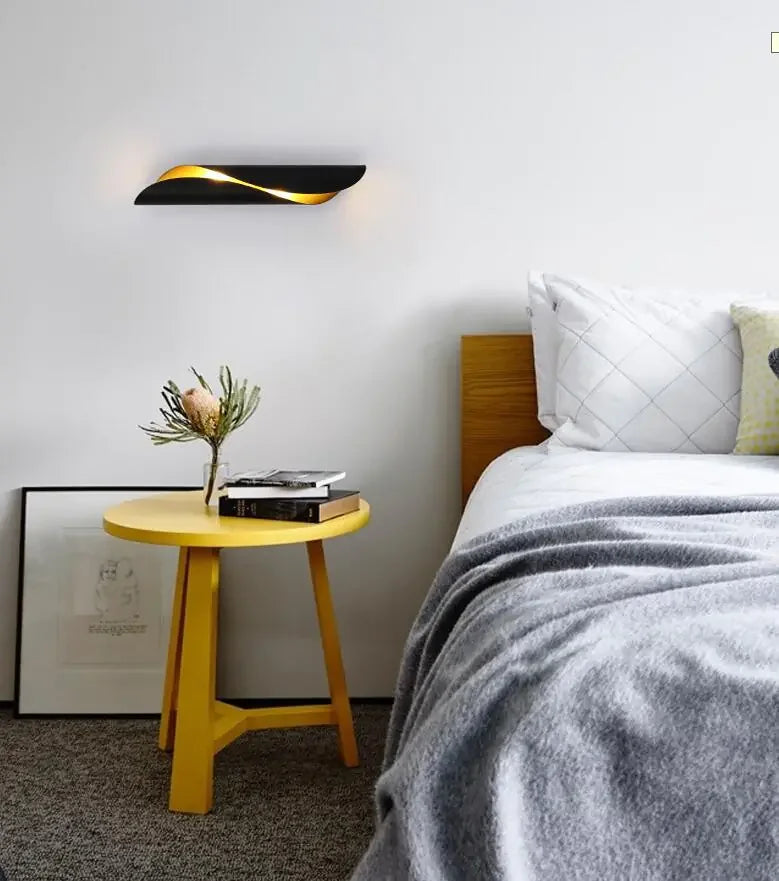 Modern Minimalist Wall Light