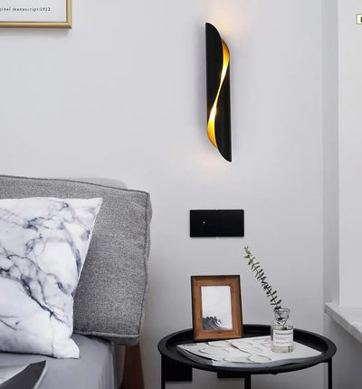 Modern Minimalist Wall Light